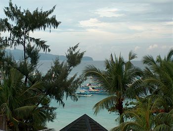 Queen\'S Beach Resort Manoc-Manoc Екстер'єр фото