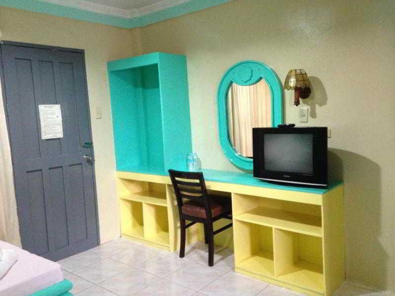 Queen\'S Beach Resort Manoc-Manoc Екстер'єр фото